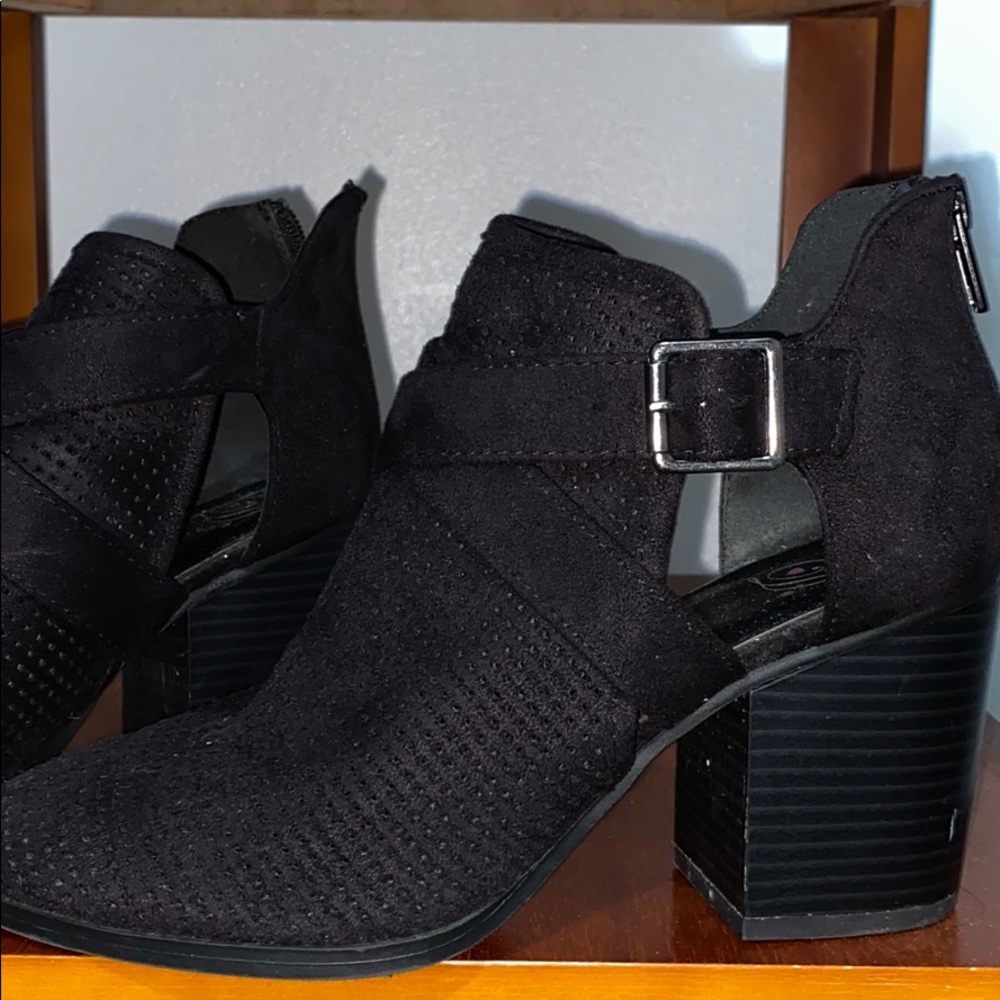 Black 3 inch boot heels